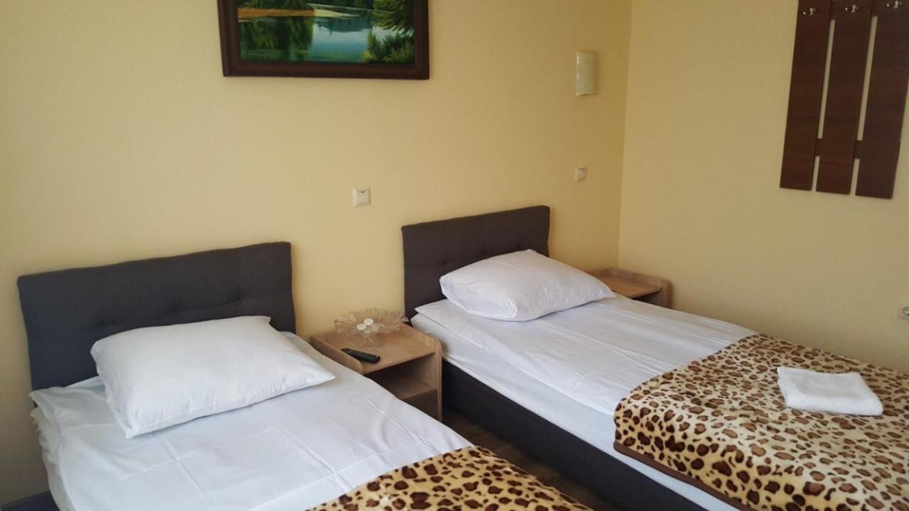 Zatishok Guest House Rakhiv Eksteriør billede