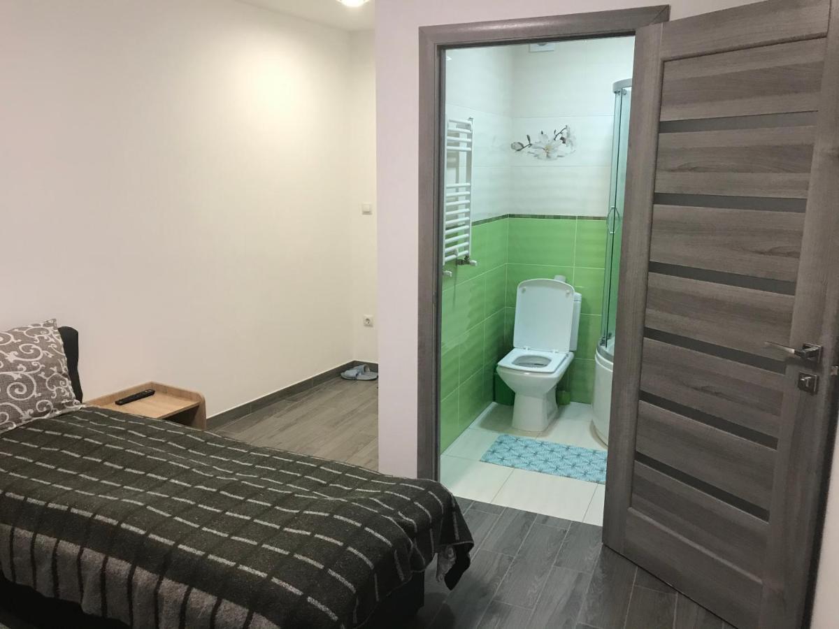 Zatishok Guest House Rakhiv Eksteriør billede